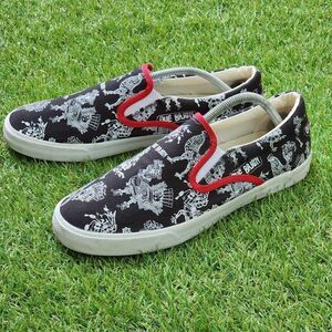 BUCKETFEET QUE BAJO - Men's Slip-On- SIZE 9.5